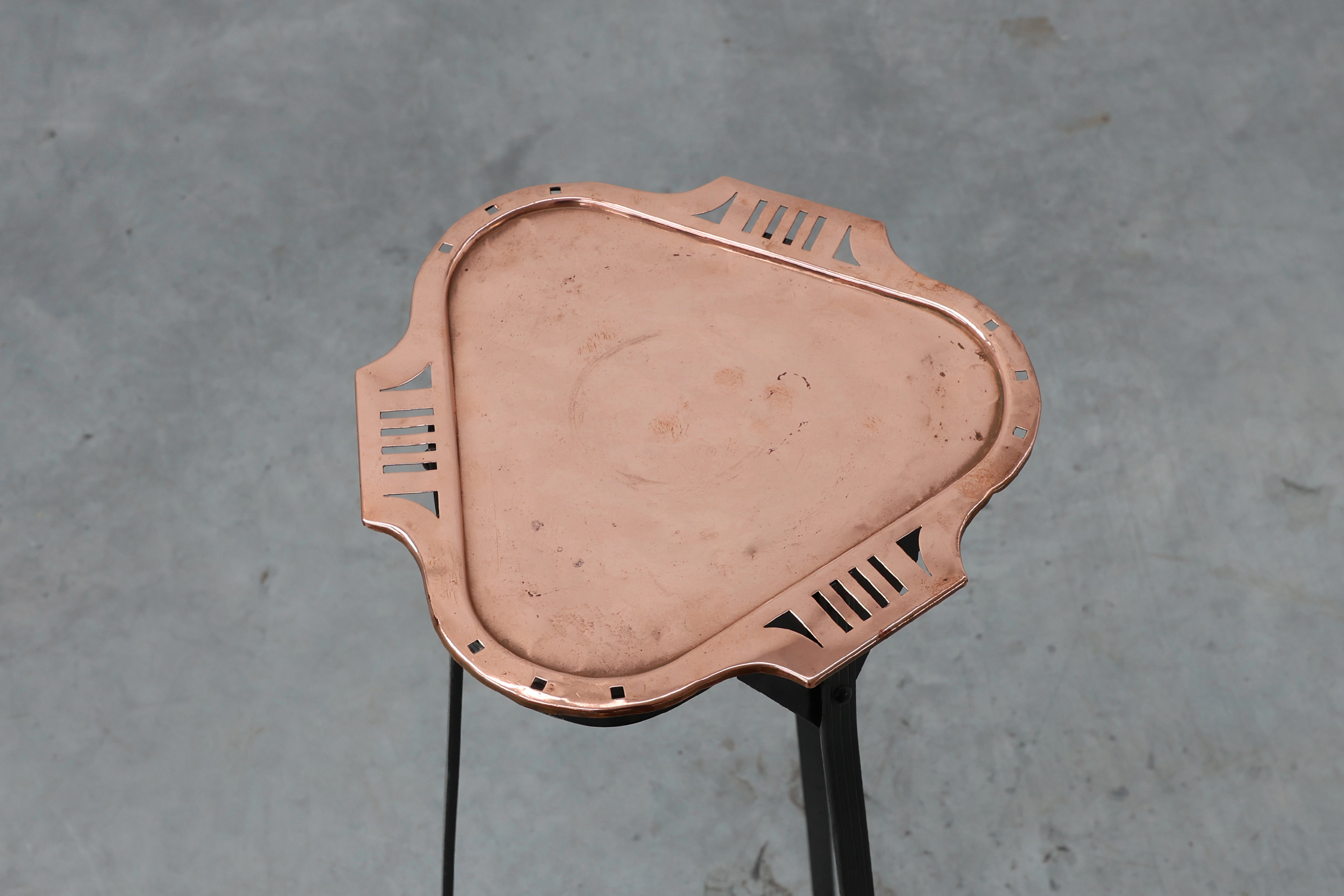 Art Nouveau console in metal with copper plate in the style of Bovythumbnail